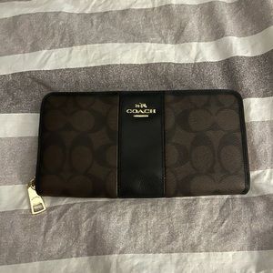 Coach brown wallet